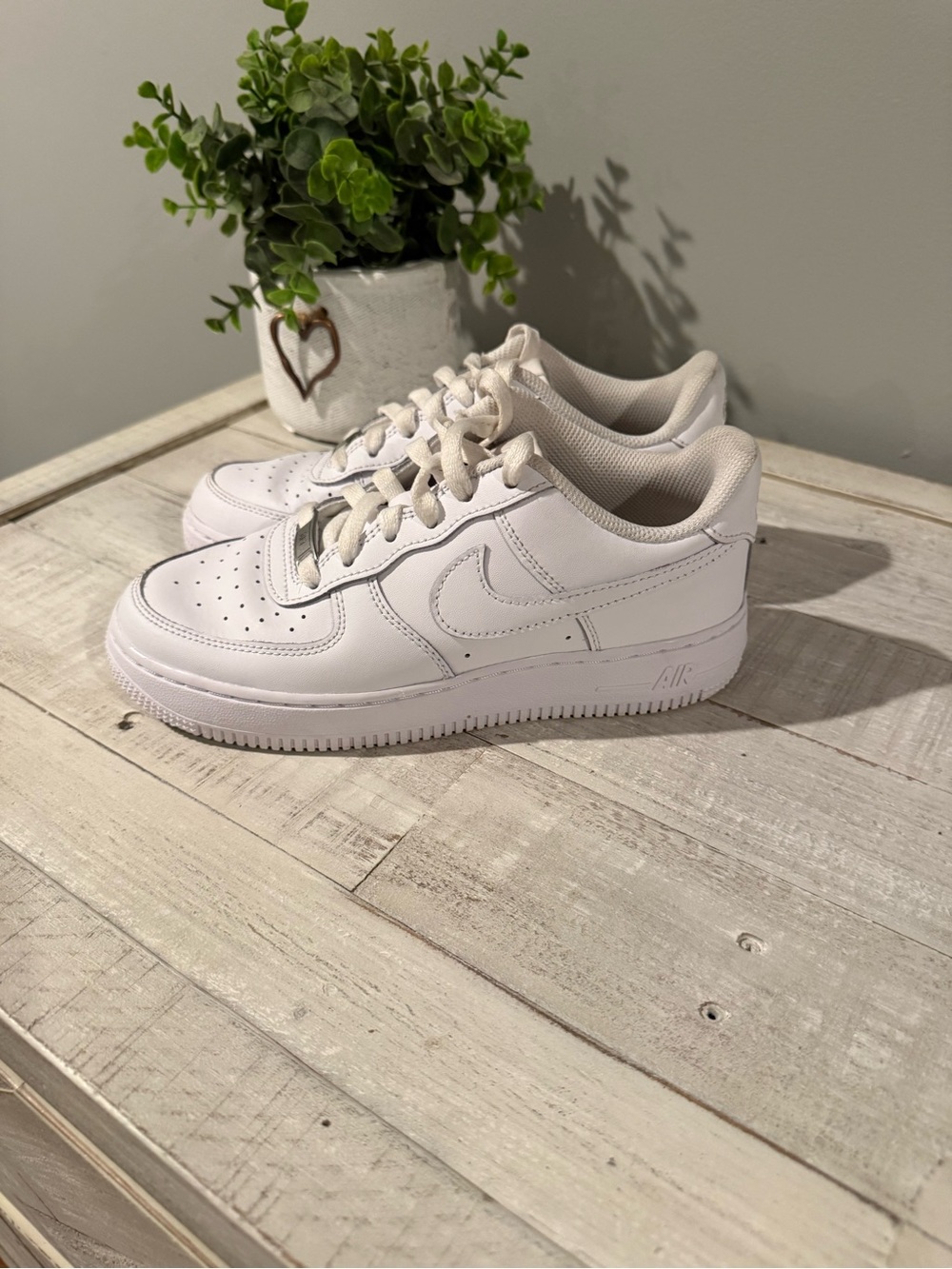 Nike Grade School Air Force One Shoes - Size 4